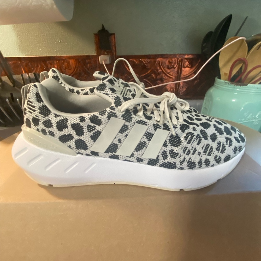 Never Worn Addidas